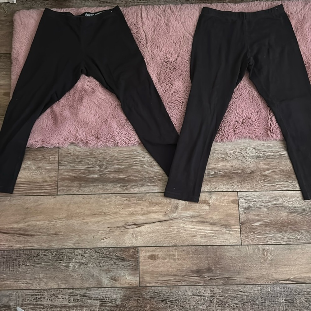 Black leggings junior size